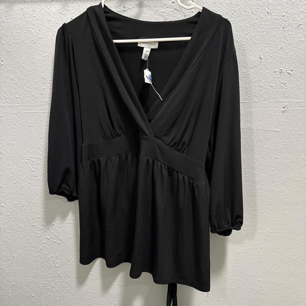 Liz Lange Maternity Target Black V-Neck Wrap Empire Waist 3/4 Sleeve Top Large